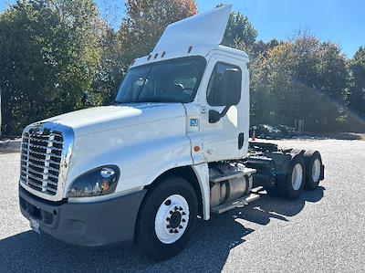 Used 2019 Freightliner Cascadia Detroit DD13 Semi Truck for sale #221216 - photo 1