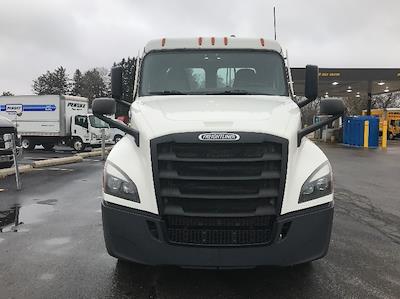 Used 2020 Freightliner Cascadia Detroit DD13 Semi Truck for sale #221373 - photo 2