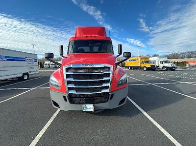 Used 2019 Freightliner Cascadia Detroit DD13 Semi Truck for sale #221831 - photo 2