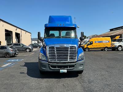 Used 2019 Freightliner Cascadia Detroit DD13 Semi Truck for sale #222116 - photo 2