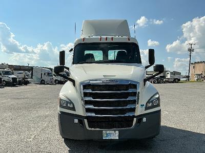Used 2019 Freightliner Cascadia Detroit DD13 Semi Truck for sale #222155 - photo 2