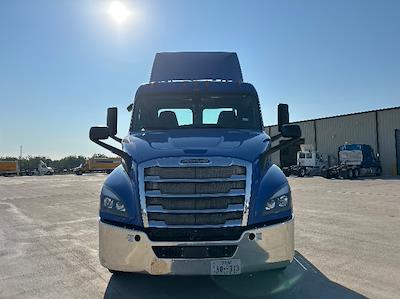 Used 2019 Freightliner Cascadia Detroit DD13 Semi Truck for sale #222596 - photo 2