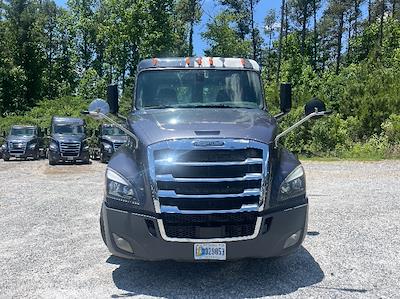Used 2019 Freightliner Cascadia Detroit DD15AT Semi Truck for sale #223320 - photo 2