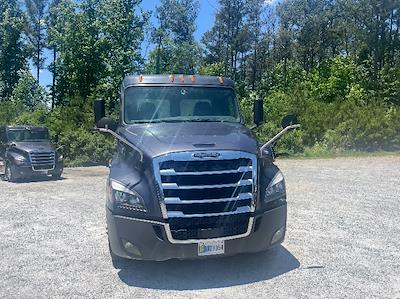 Used 2019 Freightliner Cascadia Detroit DD15AT Semi Truck for sale #223323 - photo 2