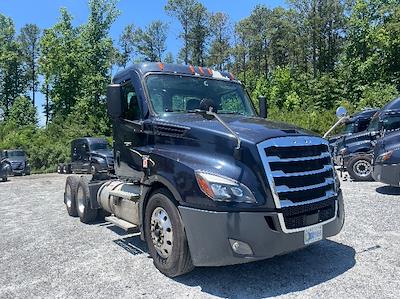 Used 2019 Freightliner Cascadia Detroit DD15AT Semi Truck for sale #223325 - photo 1
