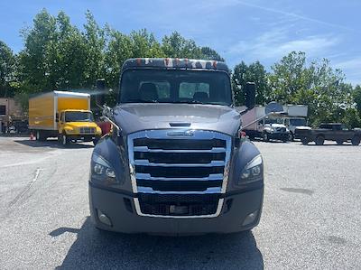 Used 2019 Freightliner Cascadia Detroit DD15AT Semi Truck for sale #223328 - photo 2