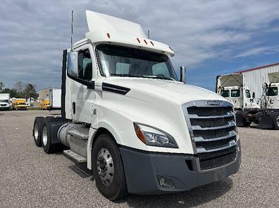 Used 2019 Freightliner Cascadia Detroit DD13 Semi Truck for sale #224685 - photo 1