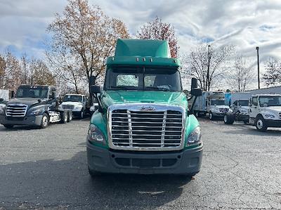 Used 2019 Freightliner Cascadia Detroit DD13 Semi Truck for sale #224731 - photo 2