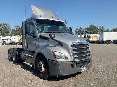 Used 2019 Freightliner Cascadia Detroit DD15AT Semi Truck for sale #224784 - photo 1
