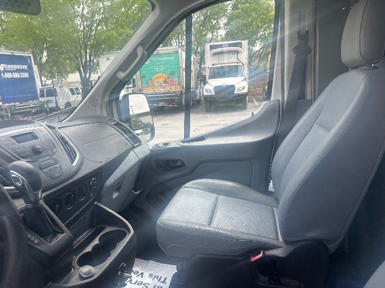 Used 2018 Ford Transit 350 HD - photo 20