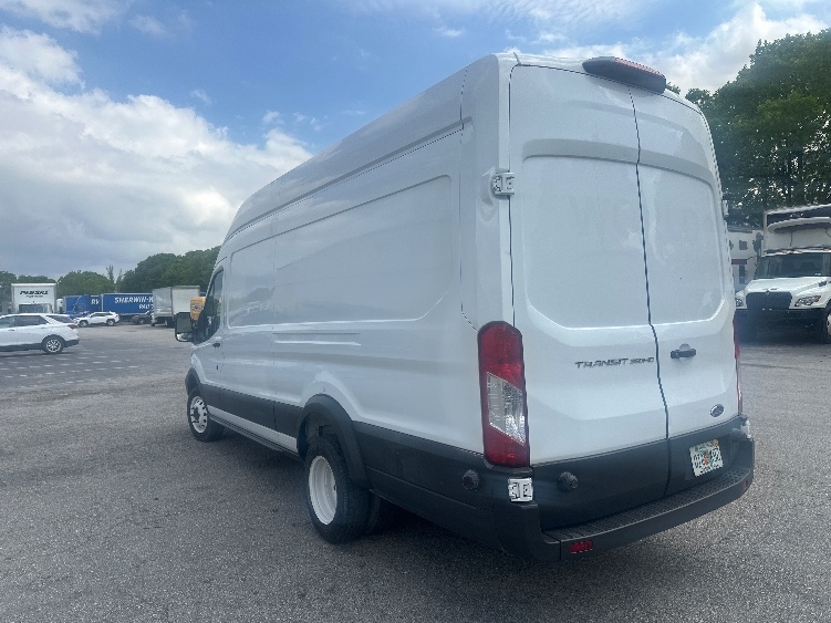 Used 2018 Ford Transit 350 HD - photo 8