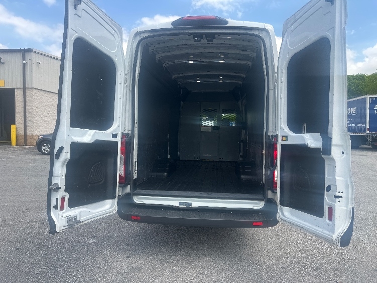 Used 2018 Ford Transit 350 HD - photo 10