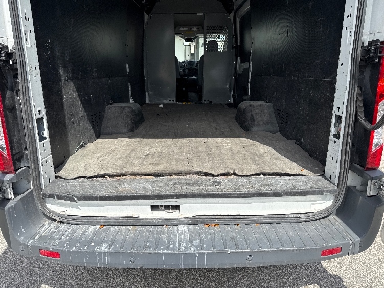 Used 2018 Ford Transit 350 HD - photo 12