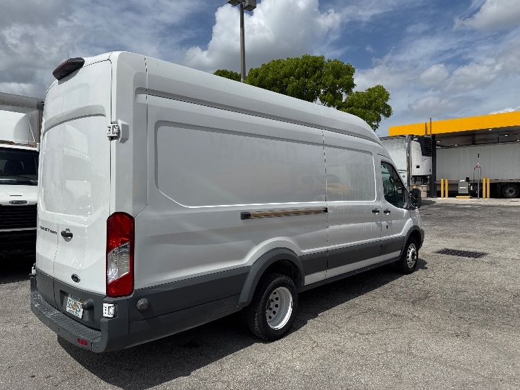 Used 2018 Ford Transit 350 HD - photo 15