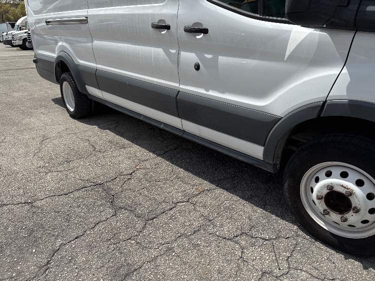 Used 2018 Ford Transit 350 HD - photo 16