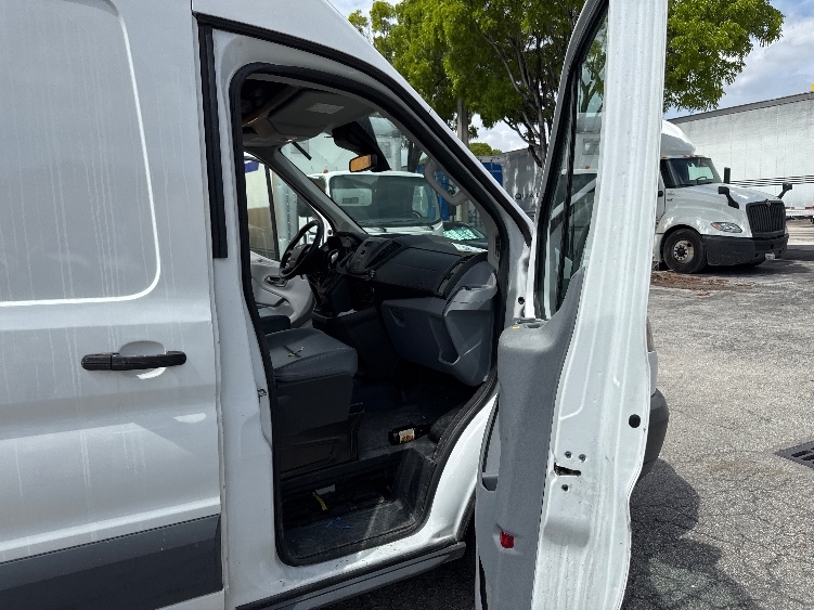 Used 2018 Ford Transit 350 HD - photo 22