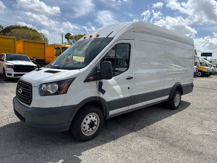 Used 2018 Ford Transit 350 HD - photo 5
