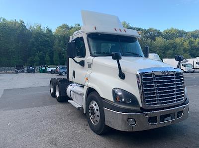 Used 2019 Freightliner Cascadia Detroit DD15AT Semi Truck for sale #224888 - photo 1
