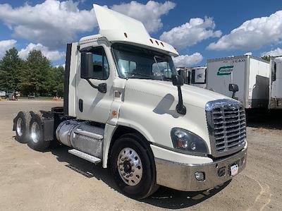 Used 2019 Freightliner Cascadia Detroit DD15AT Semi Truck for sale #224894 - photo 1