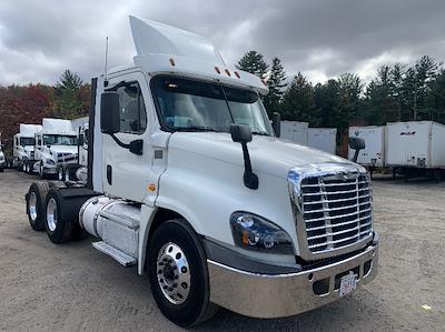 Used 2019 Freightliner Cascadia Detroit DD15AT Semi Truck for sale #224905 - photo 1