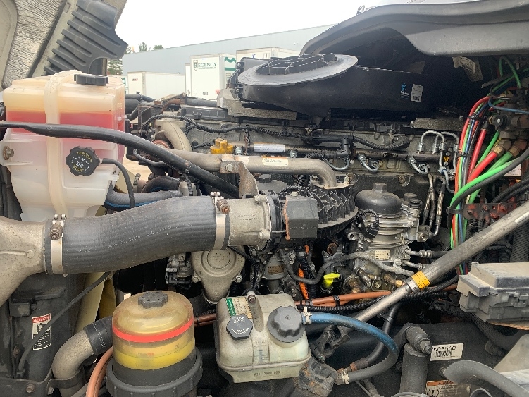Used 2019 Freightliner Cascadia - photo 18
