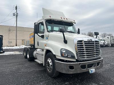 Used 2019 Freightliner Cascadia Detroit DD15AT Semi Truck for sale #224919 - photo 1