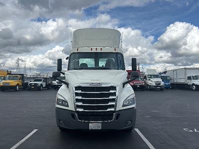 Used 2019 Freightliner Cascadia Detroit DD13 Semi Truck for sale #225698 - photo 2