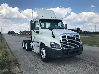 Used 2019 Freightliner Cascadia Detroit DD13 Semi Truck for sale #225871 - photo 1