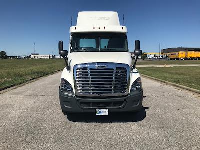 Used 2019 Freightliner Cascadia Detroit DD13 Semi Truck for sale #225873 - photo 2