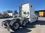 Used 2019 Freightliner Cascadia Detroit DD15AT Semi Truck with Sleeper Cab for sale #226775 - photo 7