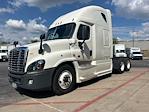 Used 2019 Freightliner Cascadia Detroit DD15AT Semi Truck with Sleeper Cab for sale #226791 - photo 3