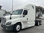 Used 2019 Freightliner Cascadia Detroit DD15AT Semi Truck with Sleeper Cab for sale #226798 - photo 3