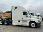 Used 2019 Freightliner Cascadia Detroit DD15AT Semi Truck with Sleeper Cab for sale #226798 - photo 8