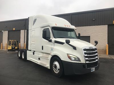 Used 2019 Freightliner Cascadia Detroit DD15AT Semi Truck with Sleeper Cab for sale #227015 - photo 1