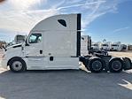 Used 2019 Freightliner Cascadia Detroit DD15AT Semi Truck with Sleeper Cab for sale #227089 - photo 4