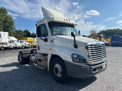 Used 2019 Freightliner Cascadia Detroit DD13 Semi Truck for sale #227249 - photo 1