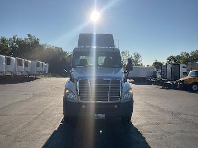 Used 2019 Freightliner Cascadia - photo 1