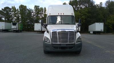 Used 2019 Freightliner Cascadia Detroit DD15AT Semi Truck with Sleeper Cab for sale #227528 - photo 2