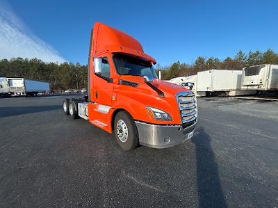 Used 2019 Freightliner Cascadia Detroit DD15AT Semi Truck for sale #227535 - photo 1