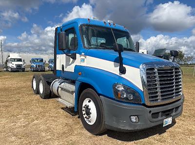 Used 2019 Freightliner Cascadia Detroit DD15AT Semi Truck for sale #227556 - photo 1