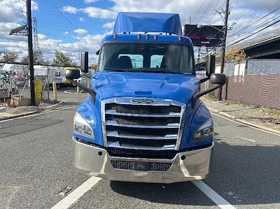 Used 2019 Freightliner Cascadia Detroit DD13 Semi Truck for sale #228084 - photo 2