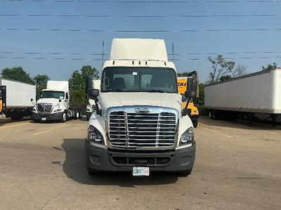 Used 2019 Freightliner Cascadia Detroit DD13 Semi Truck for sale #228290 - photo 2