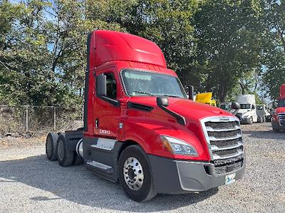 Used 2019 Freightliner Cascadia - photo 1