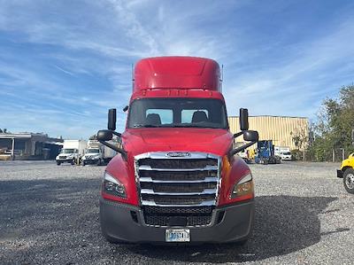 Used 2019 Freightliner Cascadia - photo 1