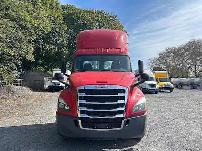 Used 2019 Freightliner Cascadia Detroit DD15AT Semi Truck for sale #229052 - photo 2