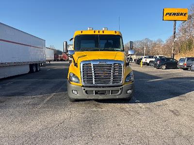 Used 2019 Freightliner Cascadia Detroit DD13 Semi Truck for sale #229080 - photo 2