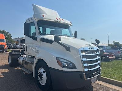 Used 2019 Freightliner Cascadia Detroit DD13 Semi Truck for sale #229407 - photo 1