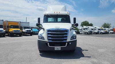 Used 2019 Freightliner Cascadia Detroit DD13 Semi Truck for sale #229435 - photo 2