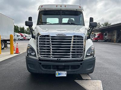 Used 2019 Freightliner Cascadia Detroit DD13 Semi Truck for sale #229495 - photo 2