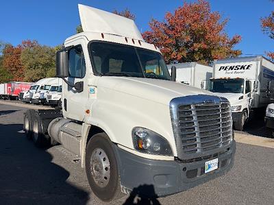Used 2019 Freightliner Cascadia Detroit DD13 Semi Truck for sale #229538 - photo 1